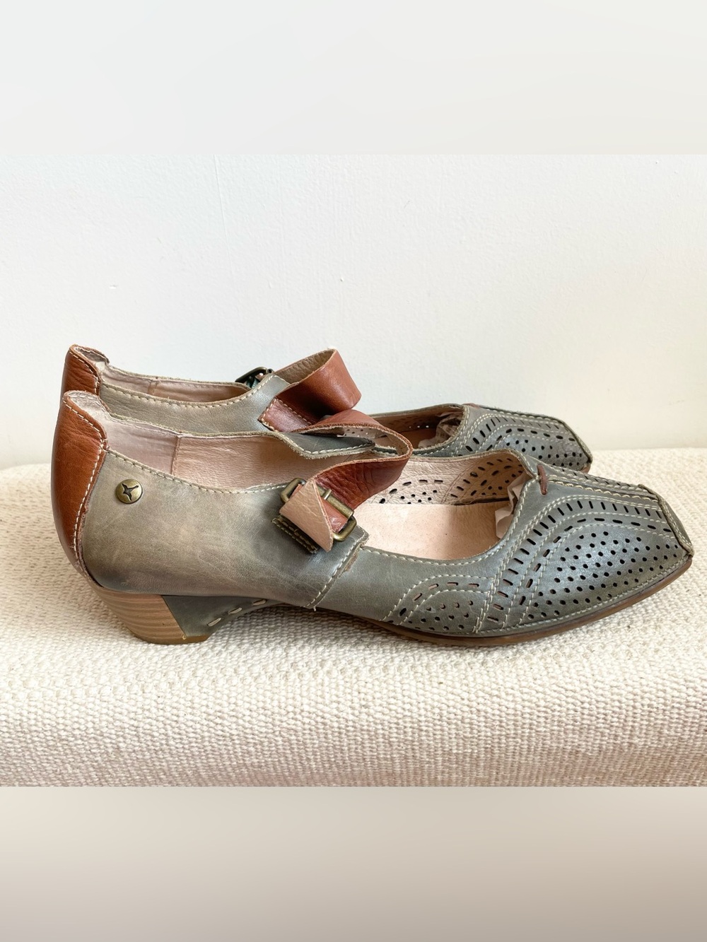 Pikolinos Leather Mary Janes Size 41 Square Toe Made In Spain - Picture 2 of 7